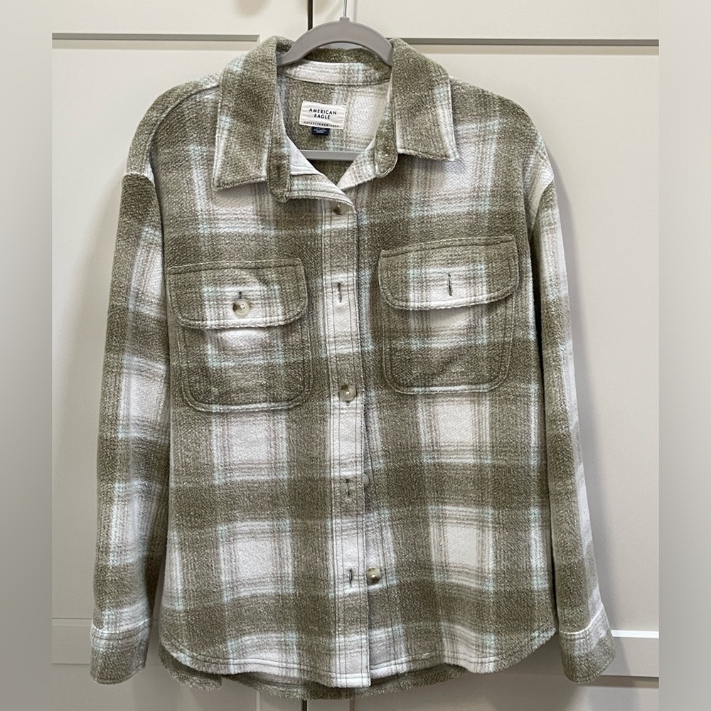 American Eagle Outfitters | Plaid Classic Flannel Shirt/Jacket/Shacket